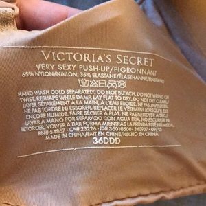 Victoria Secret Very Sexy Push Up Bra